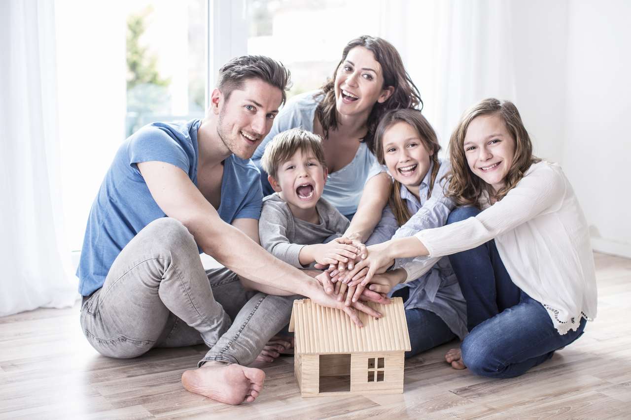 HEUSENSTAMM: Großer sanierungswürdiger 6-Zi. BUNGALOW - Anbau möglich HEUSENSTAMM: Großer sanierungswürdiger 6-Zi. BUNGALOW - Anbau möglich