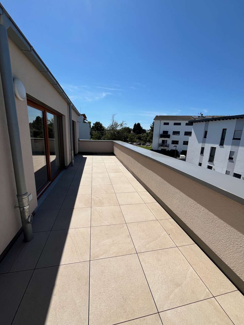 OF-BIEBER: Fast ein echtes 2 Zi. Penthouse - Große Sonnenterrasse - Kleines Haus OF-BIEBER: Fast ein echtes 2 Zi. Penthouse - Große Sonnenterrasse - Kleines Haus